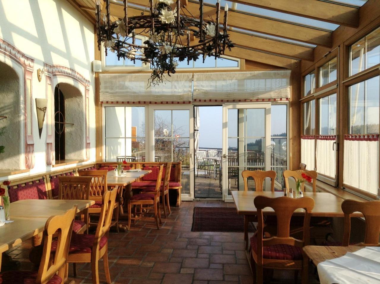 Hotel Alpenblick Kirchschlag bei Linz ภายนอก รูปภาพ